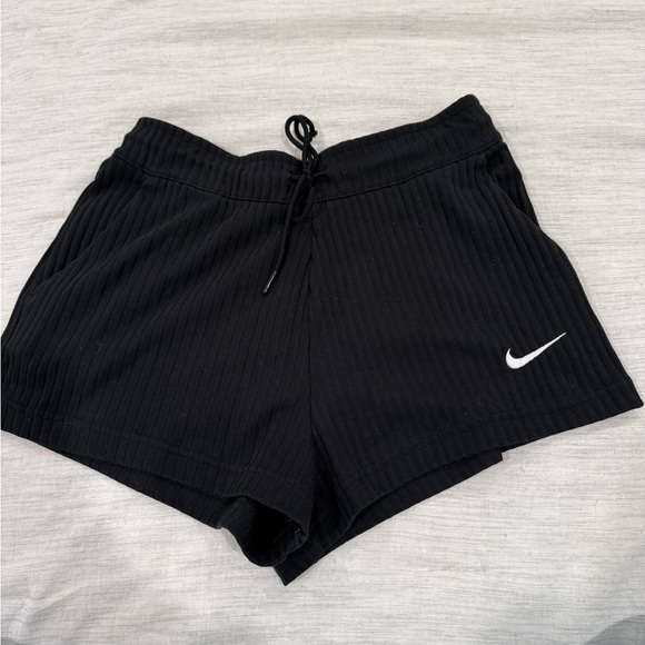 Nike ribbed shorts #nike #shorts - Picture 1 of 2